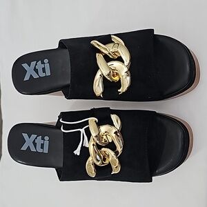 Xti Black Suede Platform Slide with Gold Chain Accent